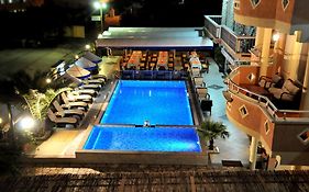 Aparthotel Villa Primafila